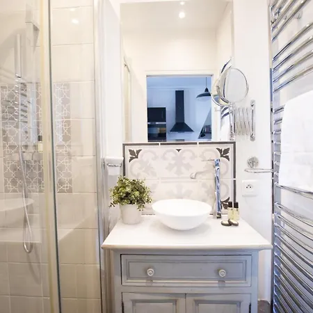 Guestready - 2 Pieces Lumineux Vue Sur Notre Dame Paris