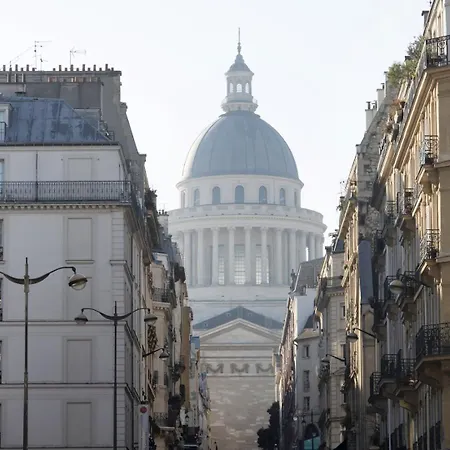 Guestready - 2 Pieces Lumineux Vue Sur Notre Dame * Paris